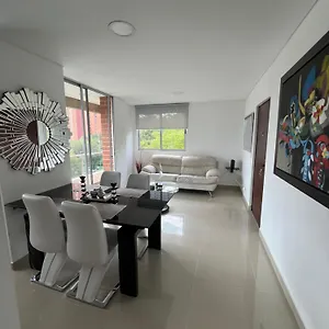 https://apartamento-loma-de-los-050026.colombiamedellinhotels.com